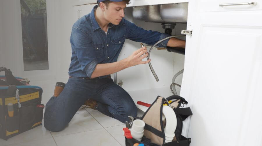 Expert burst pipe repair services in Burkittsville, MD